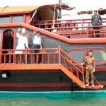 halong-bay-cruise-red-dragon-junk-welcome